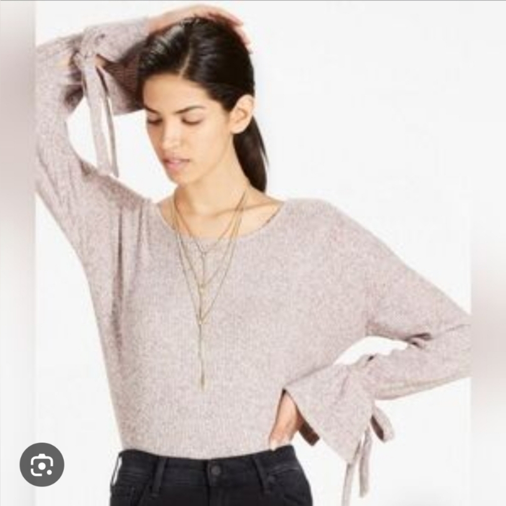 🖖 Lucky Brand 🖖 Gray Knit Top with Tie Sleeves